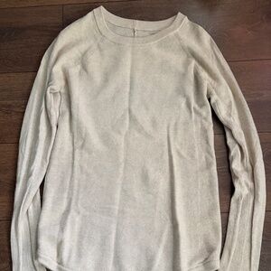 Lululemon - 100% Merino Wool Off-white Sweater
